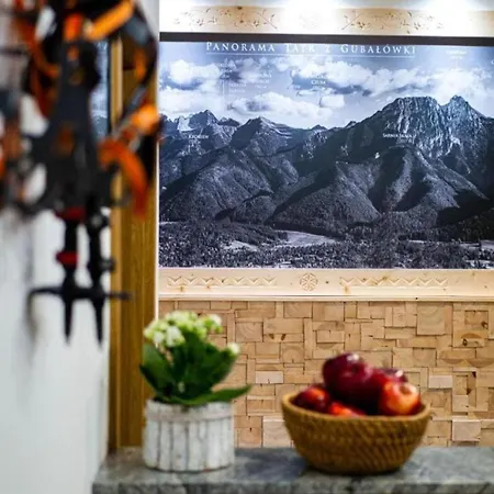Taternik - Mountain View - Family Room&104
